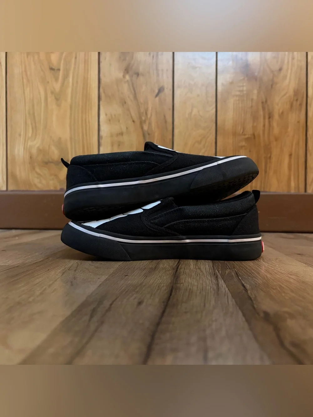 Boys Size 3 Airwalk-Side Kick Black w/ Skeleton Print Canvas Slip Ons